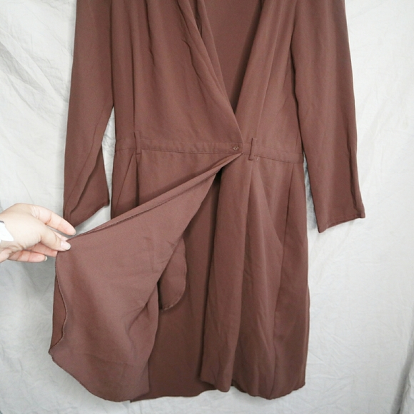 Wilfred deep v button wrap dress - Picture 2 of 9